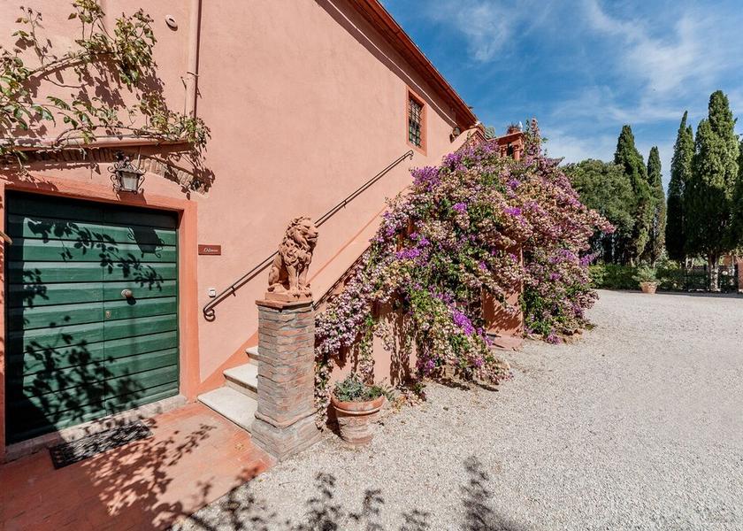 Tuscany Campiglia Marittima Exterior Detail