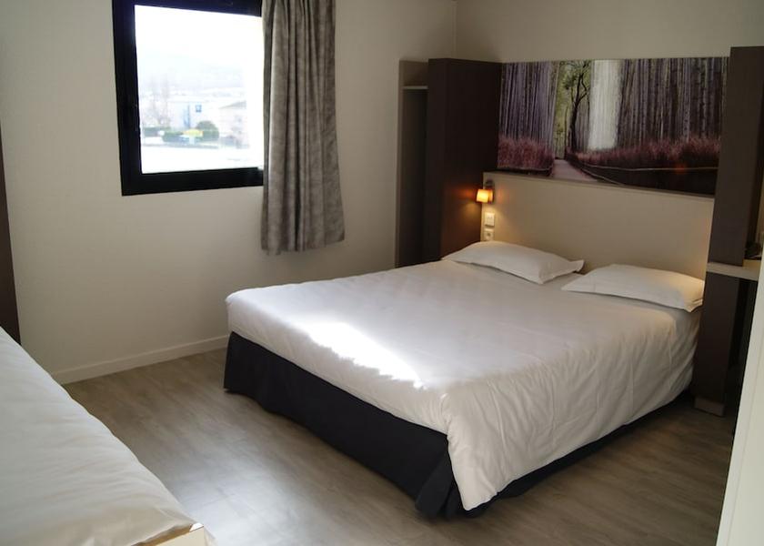 Auvergne-Rhone-Alpes Aubiere Room