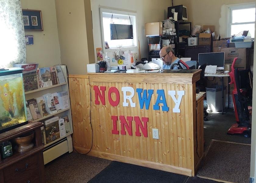 North Dakota Jamestown Reception