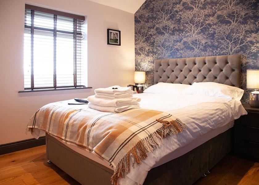 England Holmfirth Room