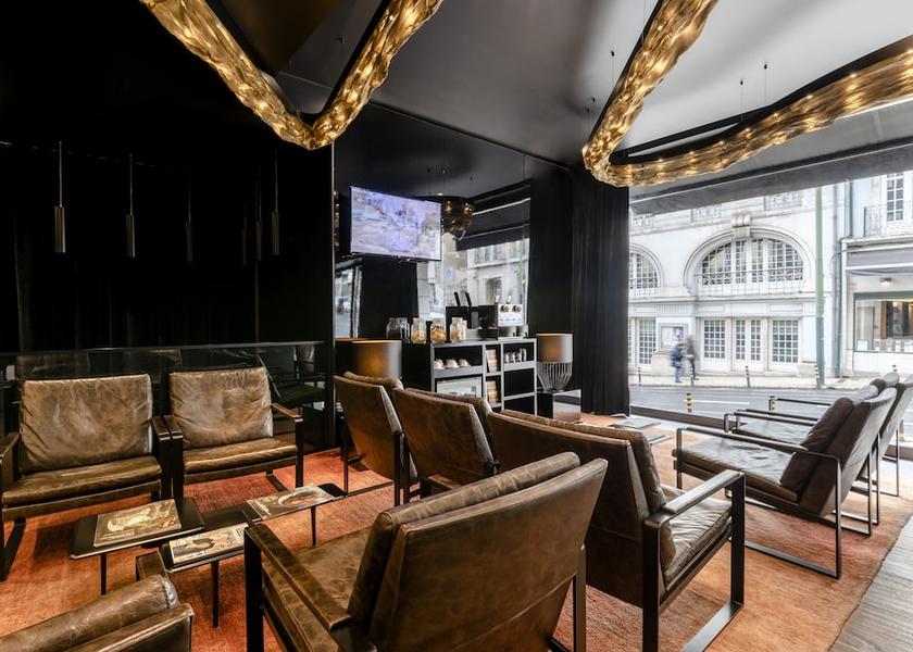  Lisbon Business center