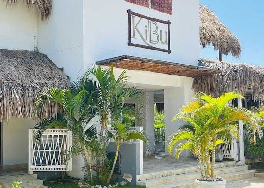 Bolivar Cartagena Exterior Detail