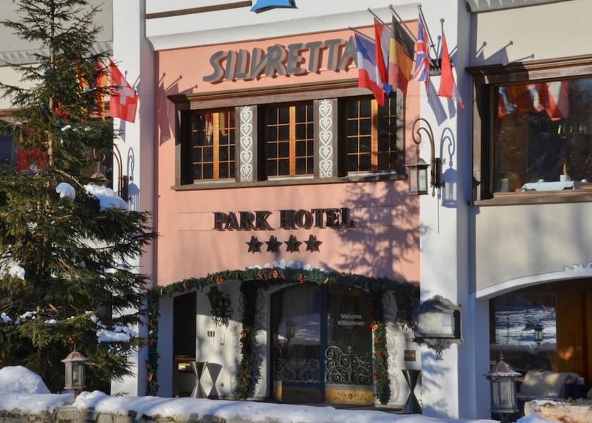 Graubuenden Klosters-Serneus Facade