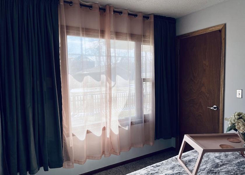 Missouri Cameron Room