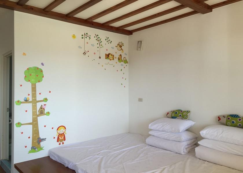 Chiayi County Zhuqi Room