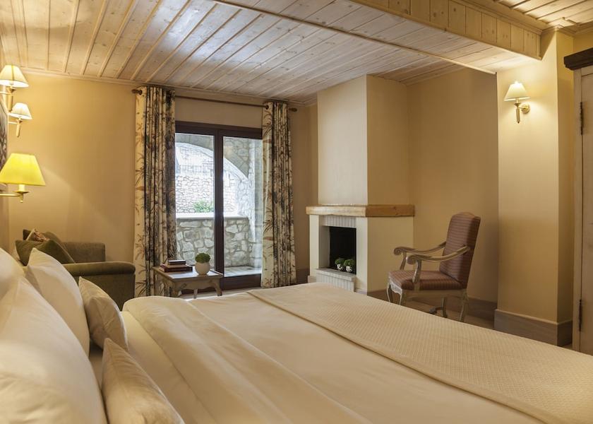 Central Greece Distomo-Arachova-Antikyra Room