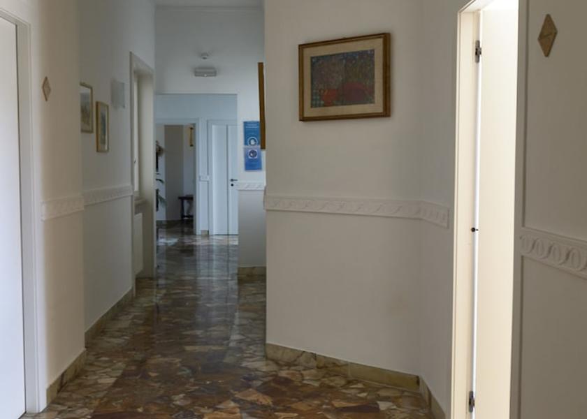 Puglia Cavallino Hallway