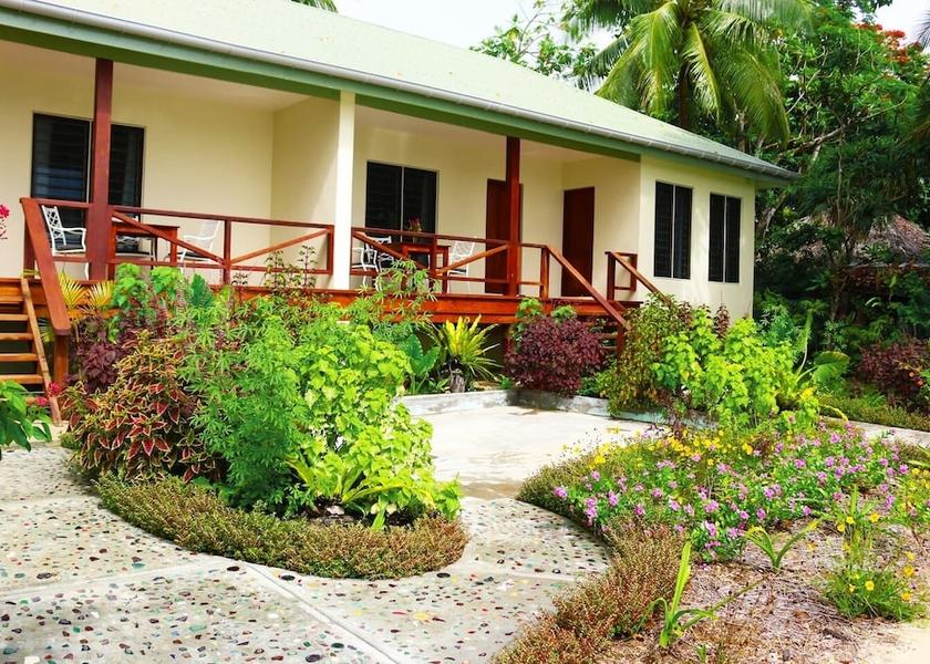  Luganville Exterior Detail