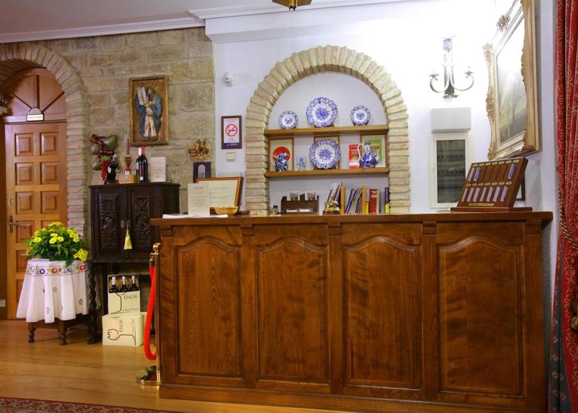 Navarre Olite lobby