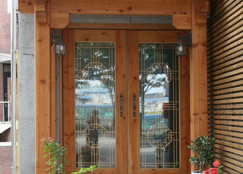 Jeonbuk Jeonju Property entrance