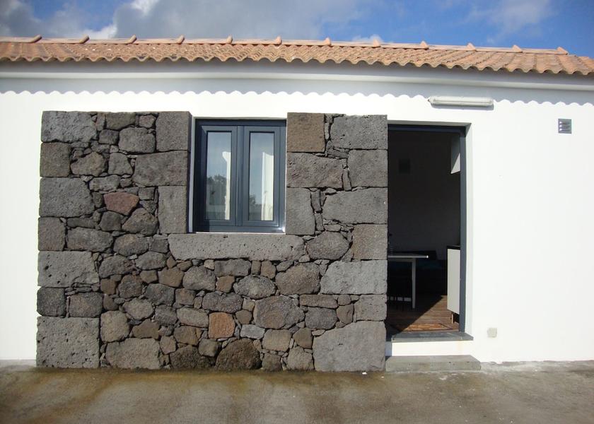Azores Sao Roque do Pico Entrance