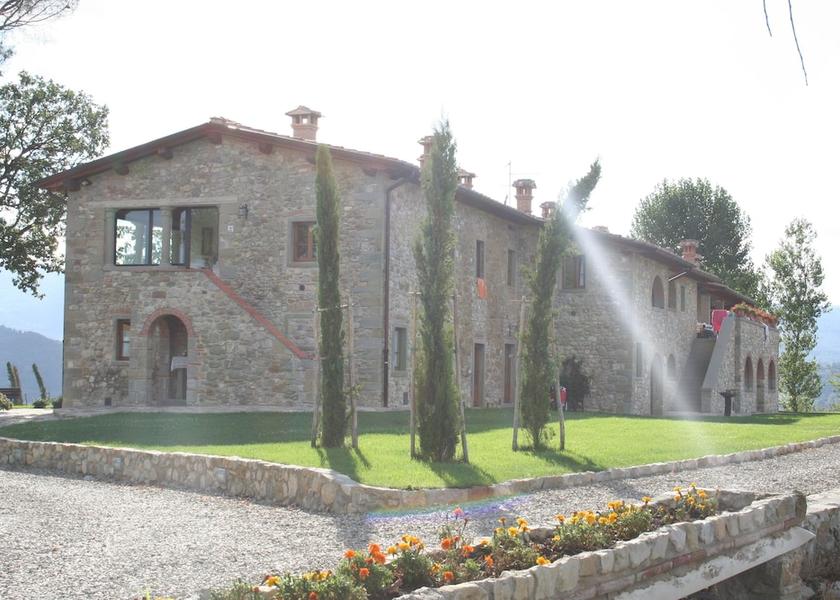 Tuscany Poppi Facade