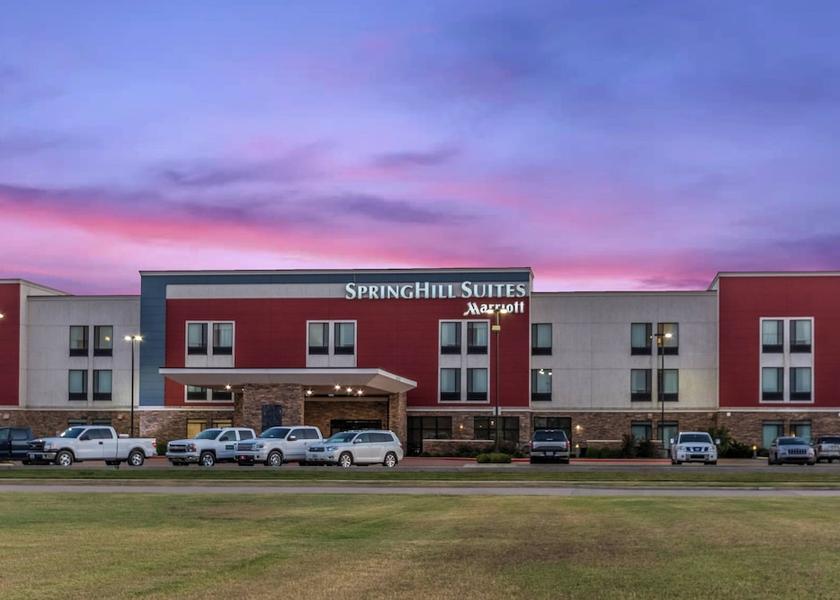 Oklahoma Enid Exterior Detail