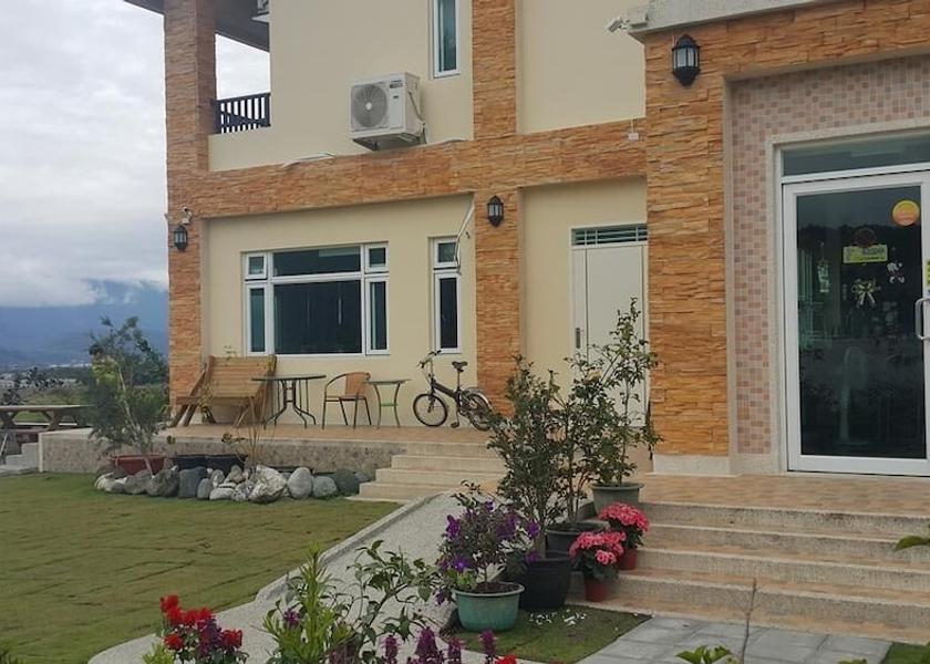 Hualien County Yuli Courtyard