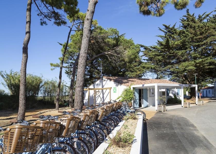 Nouvelle-Aquitaine Le Bois-Plage-En-Re Exterior Detail