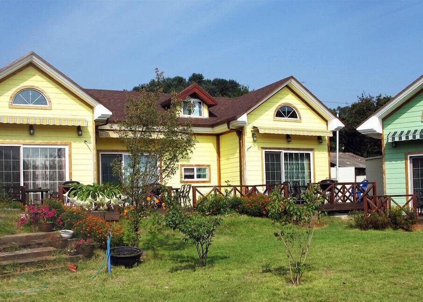 Gyeonggi Gapyeong Facade