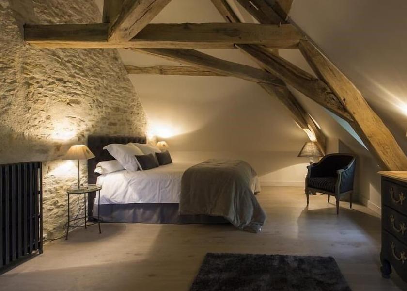 Bourgogne-Franche-Comte Rouvray Room