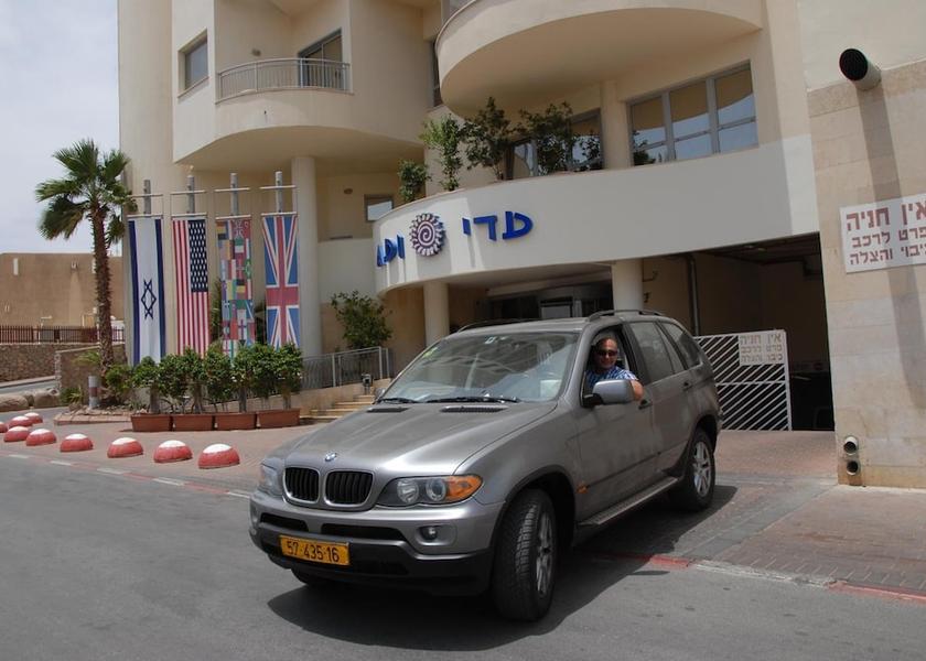  Eilat Exterior Detail