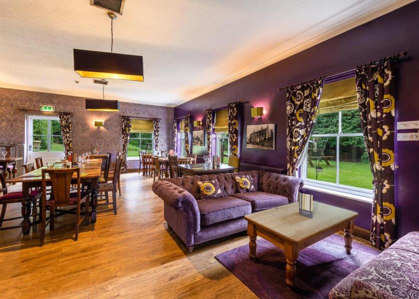 England Alston restaurant