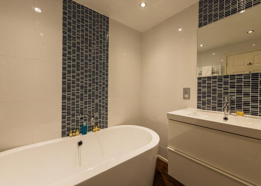 England Alston Room