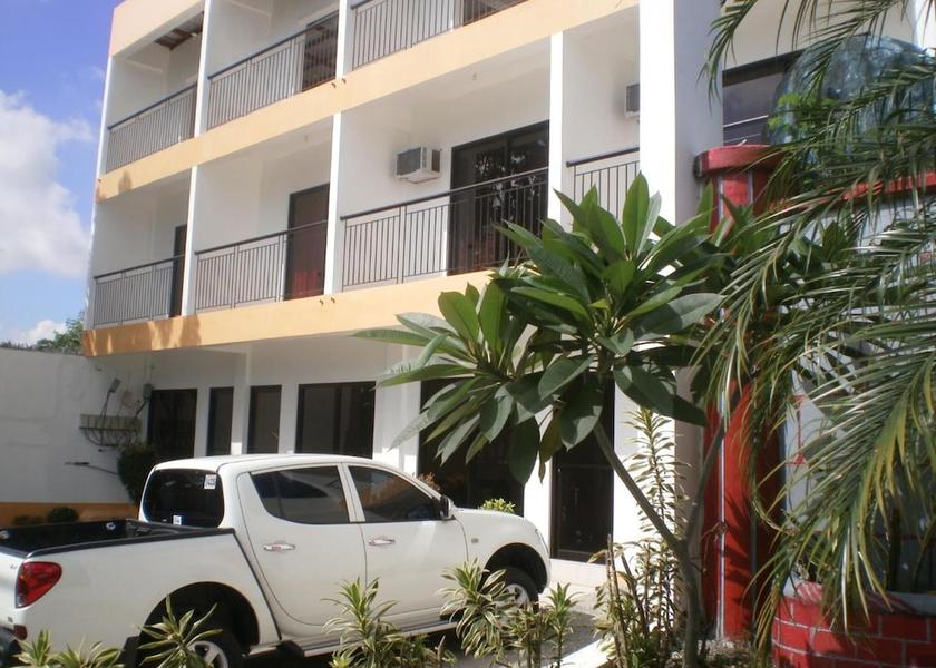  Muntinlupa Front of property