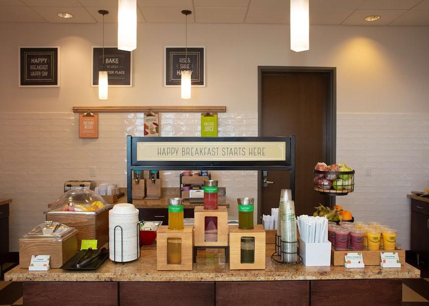 Michigan Marquette Breakfast Area