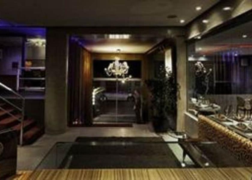  Casablanca Interior Entrance