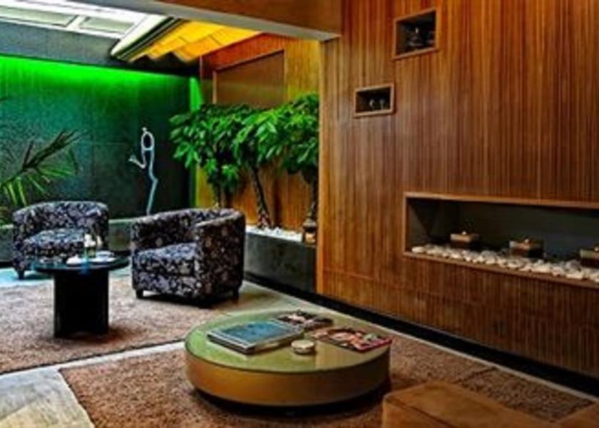  Casablanca Lobby
