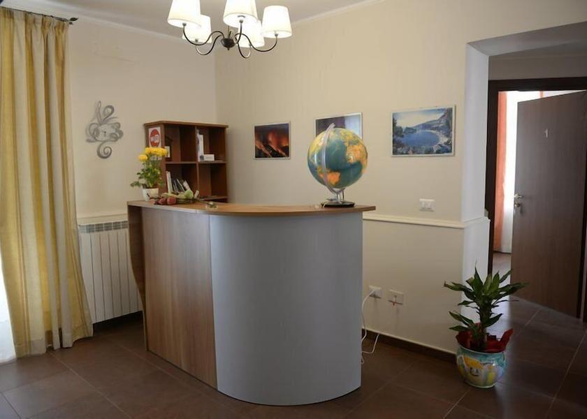 Sicily Mascali Interior Entrance