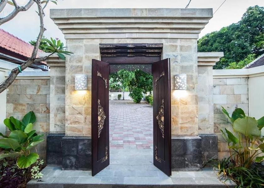 Bali Kedonganan Exterior