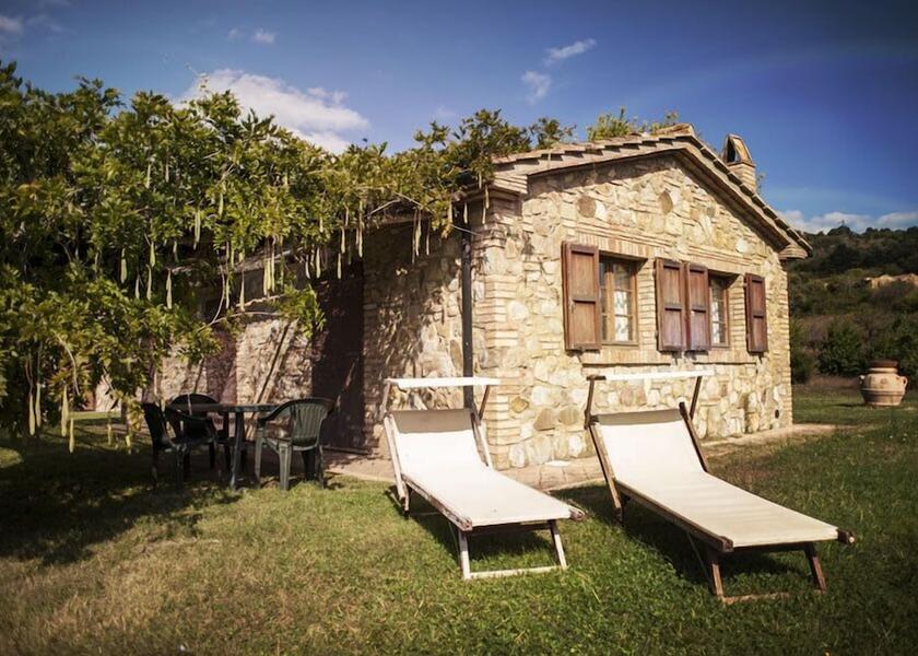 Tuscany Monteverdi Marittimo Sundeck