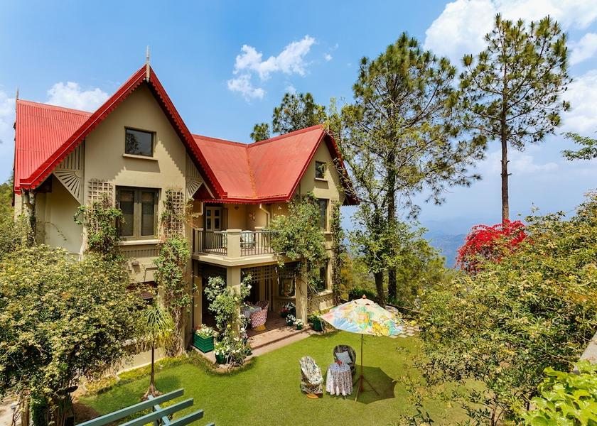 Himachal Pradesh Kasauli Exterior Detail