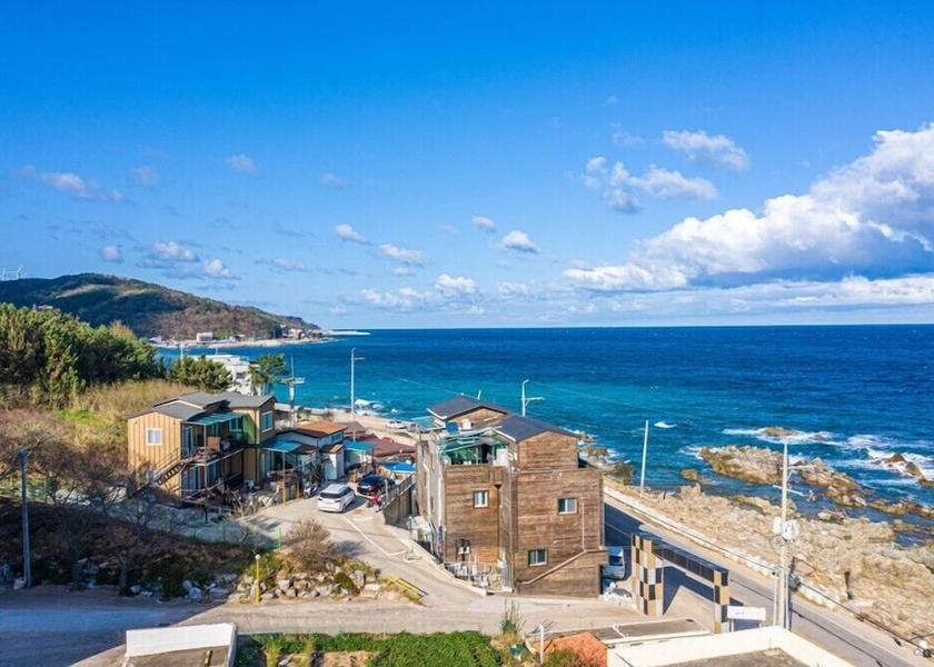 North Gyeongsang Yeongdeok Exterior Detail