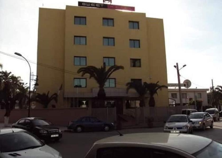  Algiers Exterior Detail