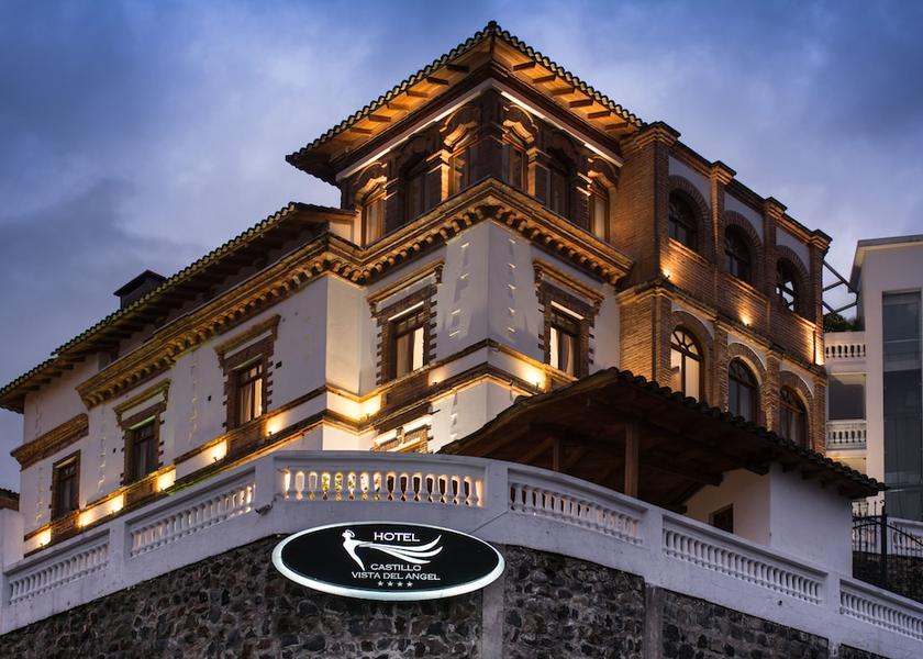 Pichincha Quito Front of property