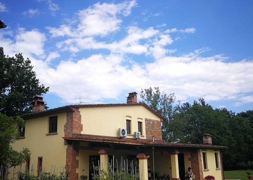 Tuscany Capannori Facade