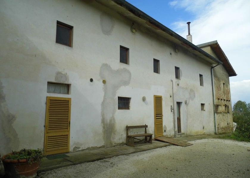 Tuscany Larciano Exterior Detail