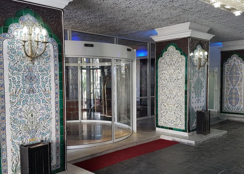  Algiers Entrance