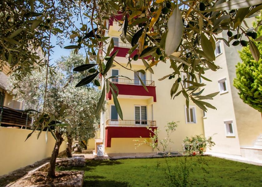 Aydin Kuşadası Garden