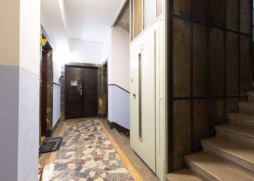 Montana Belgrade Exterior Detail