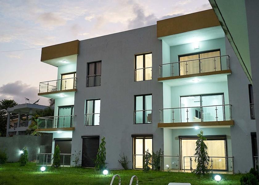  Abidjan Facade