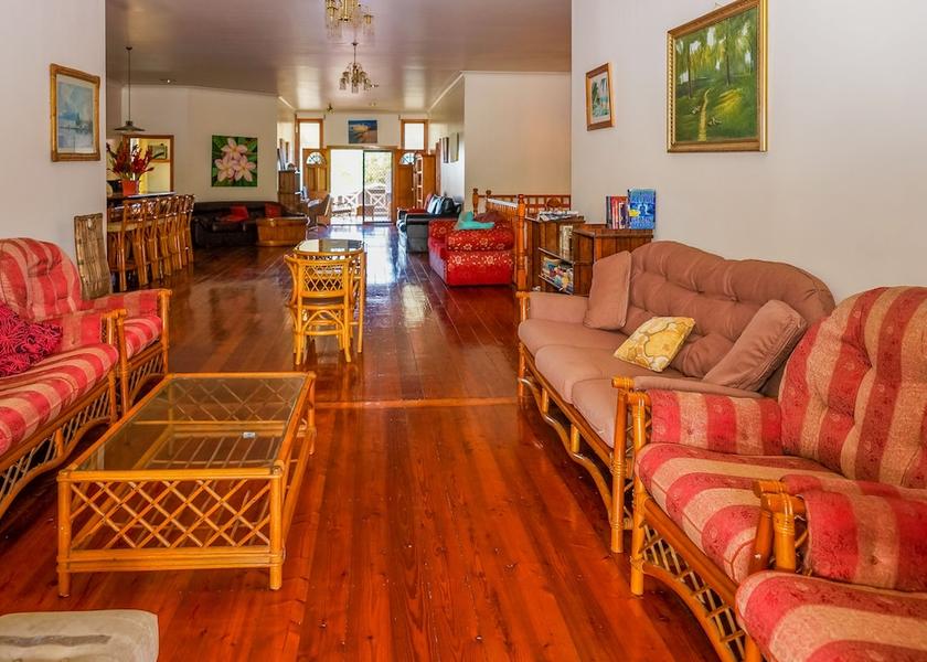  Apia Interior Entrance