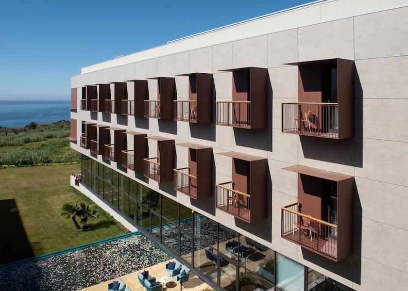 Setúbal Sines Front of property