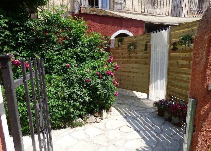 Provence - Alpes - Cote d'Azur Tarascon Facade