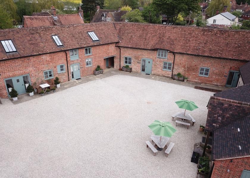 England Thatcham Exterior Detail