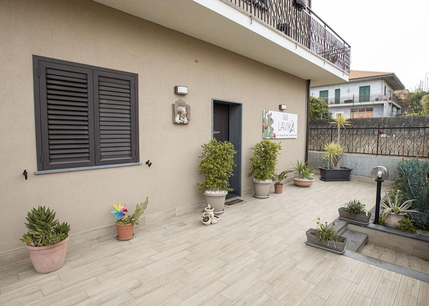 Sicily Pedara Facade