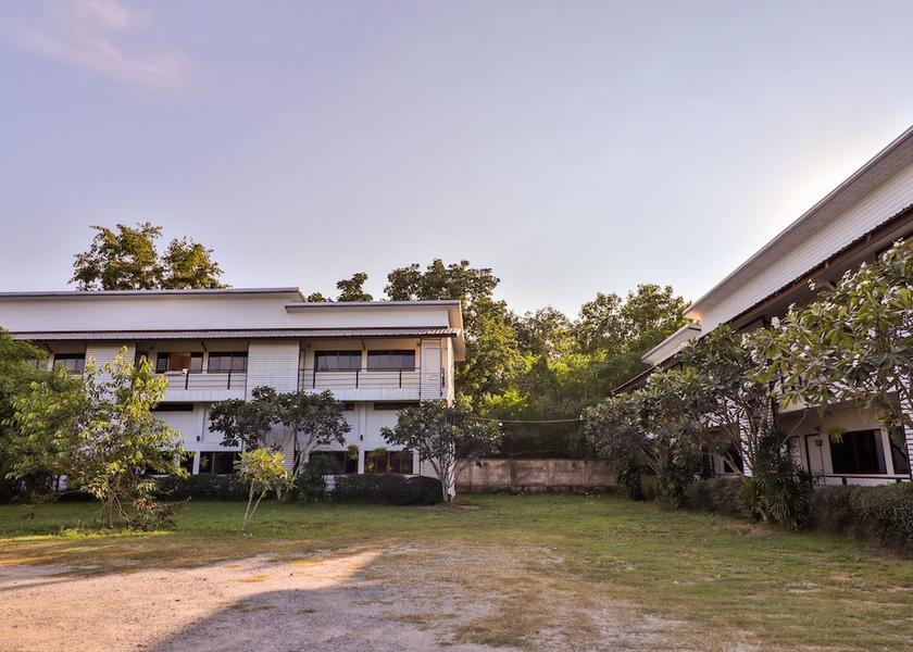 Lamphun Lamphun Exterior Detail