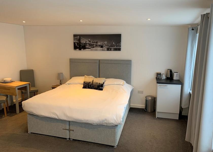 England Chertsey Room