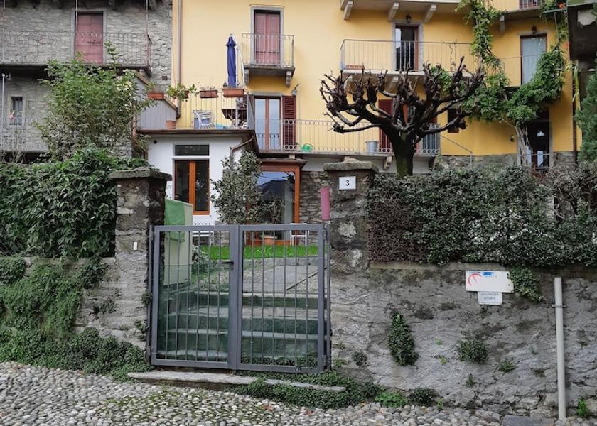 Piedmont Premeno Facade