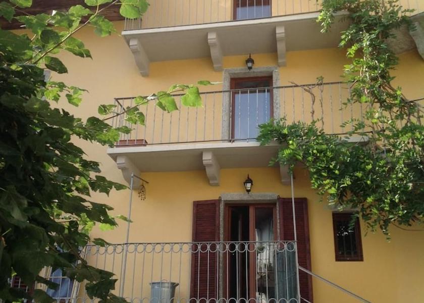 Piedmont Premeno Exterior Detail